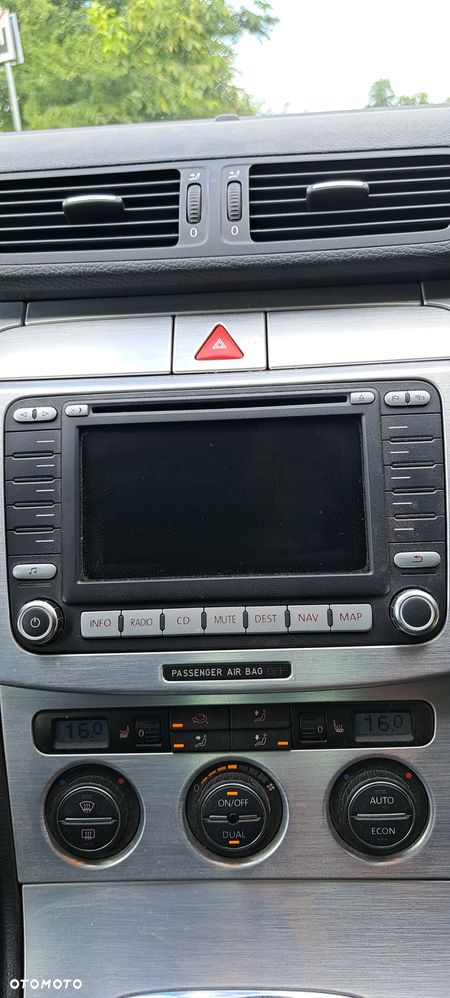 Volkswagen Passat 2.0 TDI DPF Sportline - 15