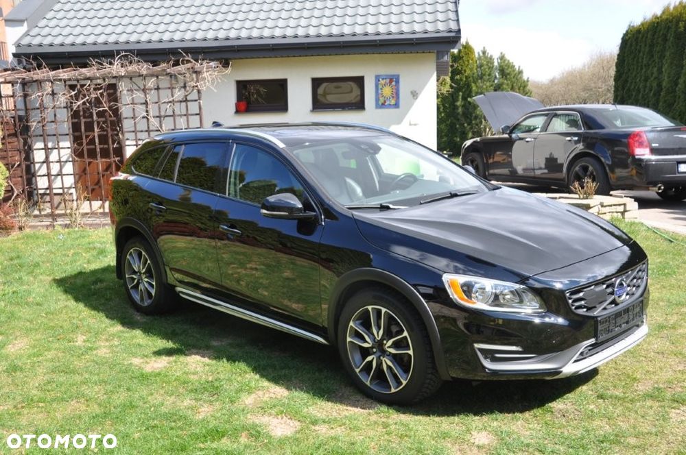 Volvo V60 Cross Country T5 AWD Summum - 9