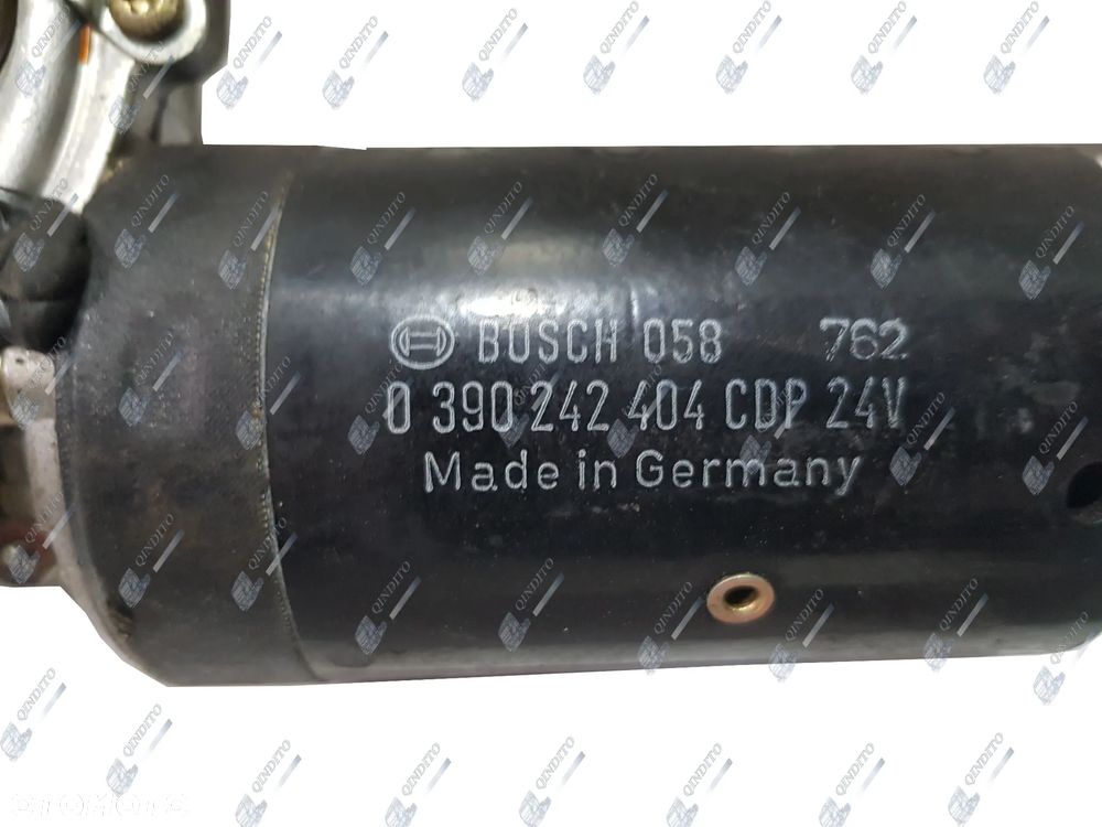 SILNIK WYCIERACZEK MERCEDES 814  0390242404 - 2