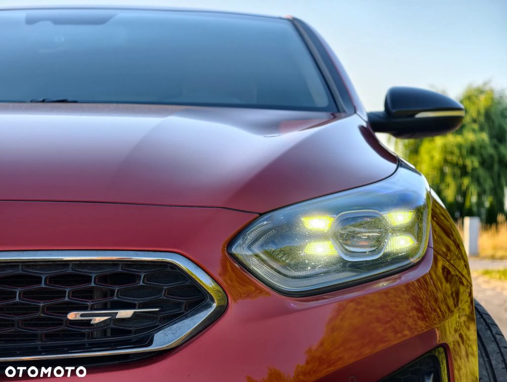 Kia ProCeed - 2