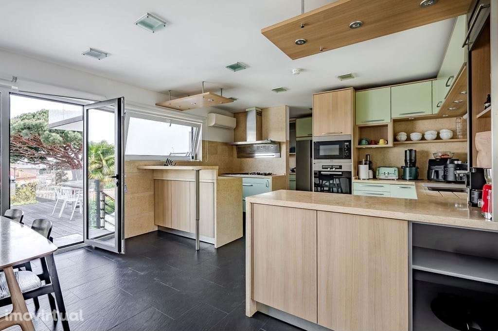 Moradia em Cascais com Jardim, Piscina e Áreas Amplas, para arrendar. - Grande imagem: 5/45