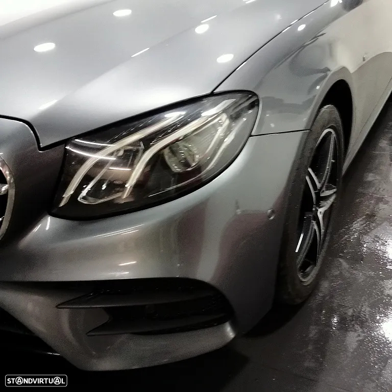 Mercedes-Benz E 300 de AMG Line - 4
