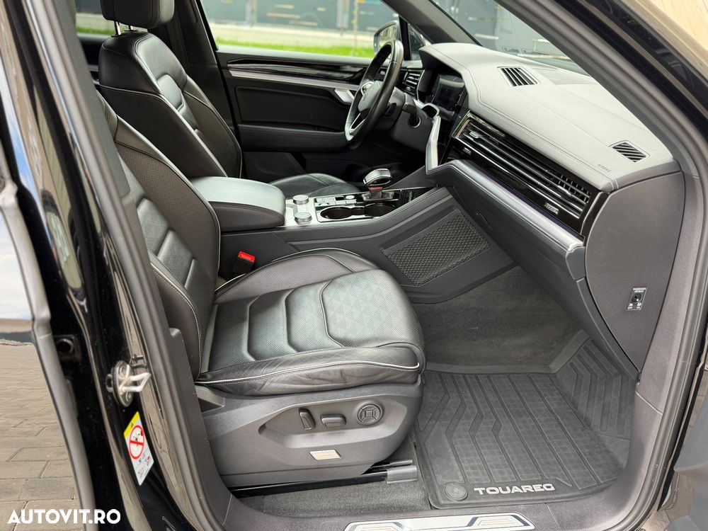 Volkswagen Touareg 3.0 V6 TDI SCR 4Motion Automatik R-Line - 12