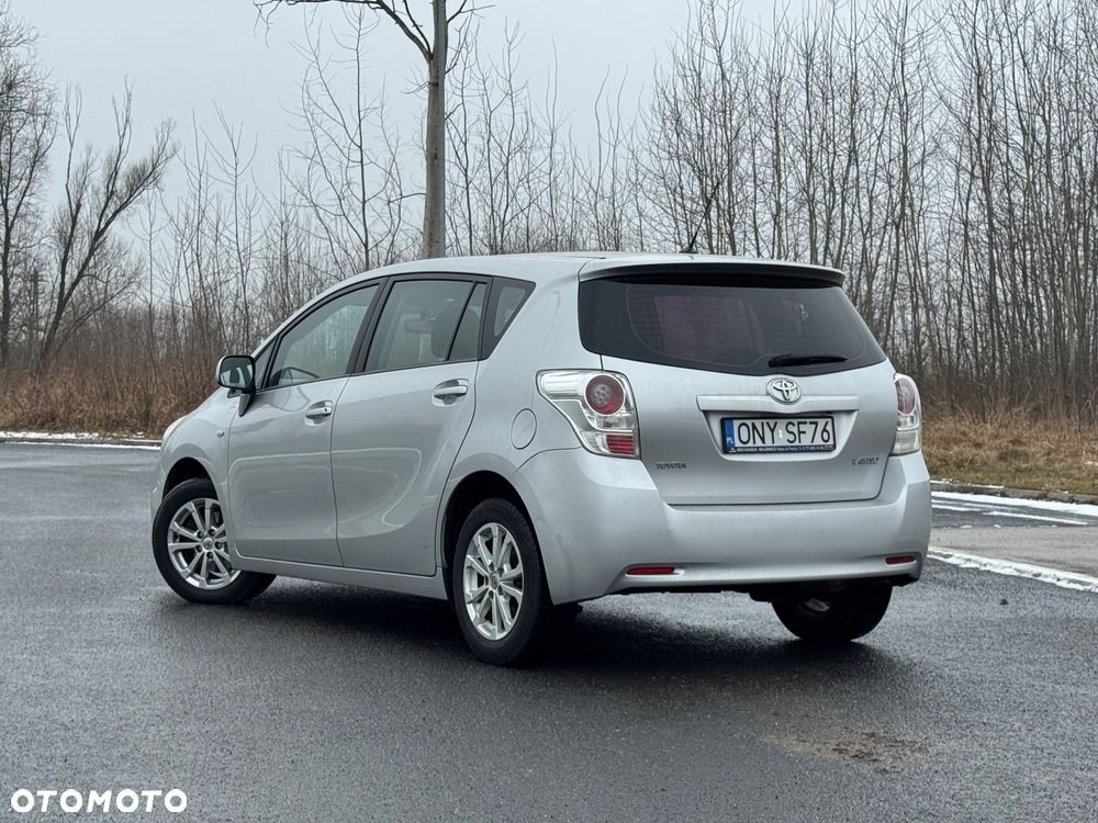 Toyota Verso 2.0 D-4D - 22