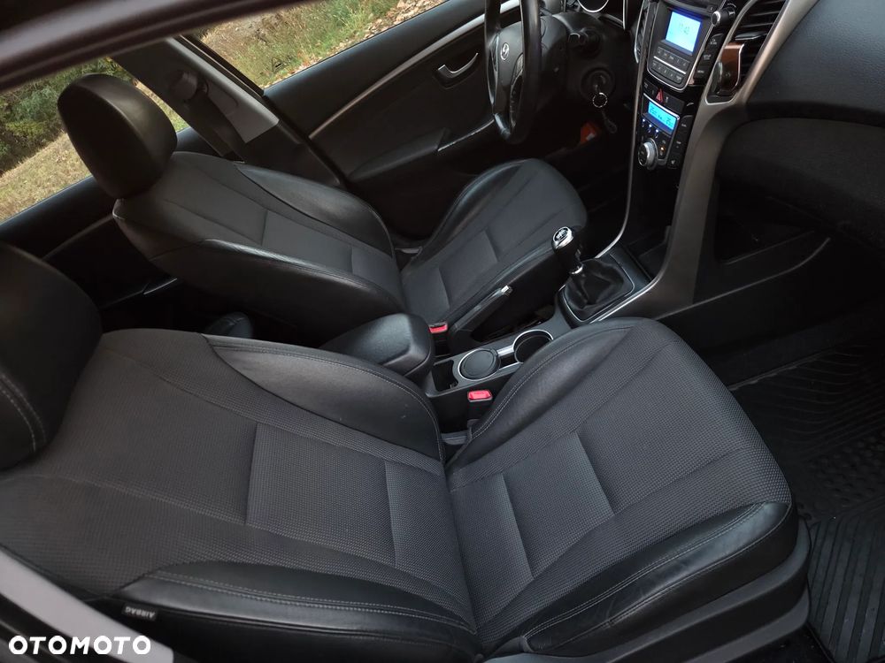 Hyundai i30 - 19