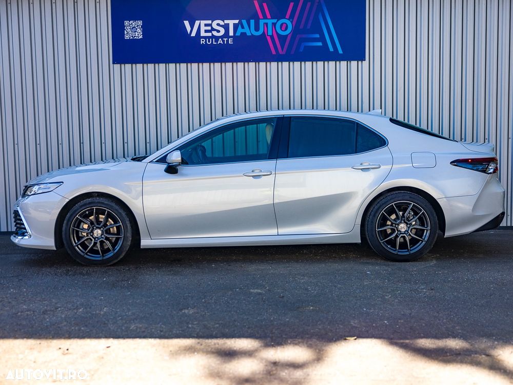Toyota Camry 2.5 Hybrid Exclusive - 16