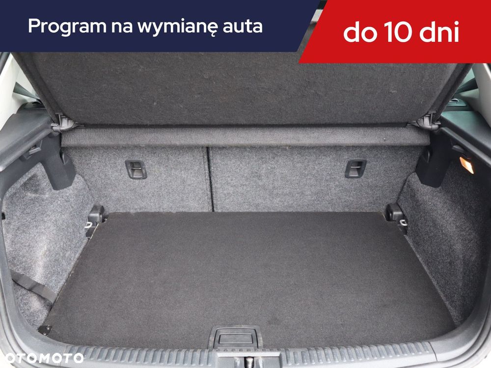 Volkswagen Polo - 15