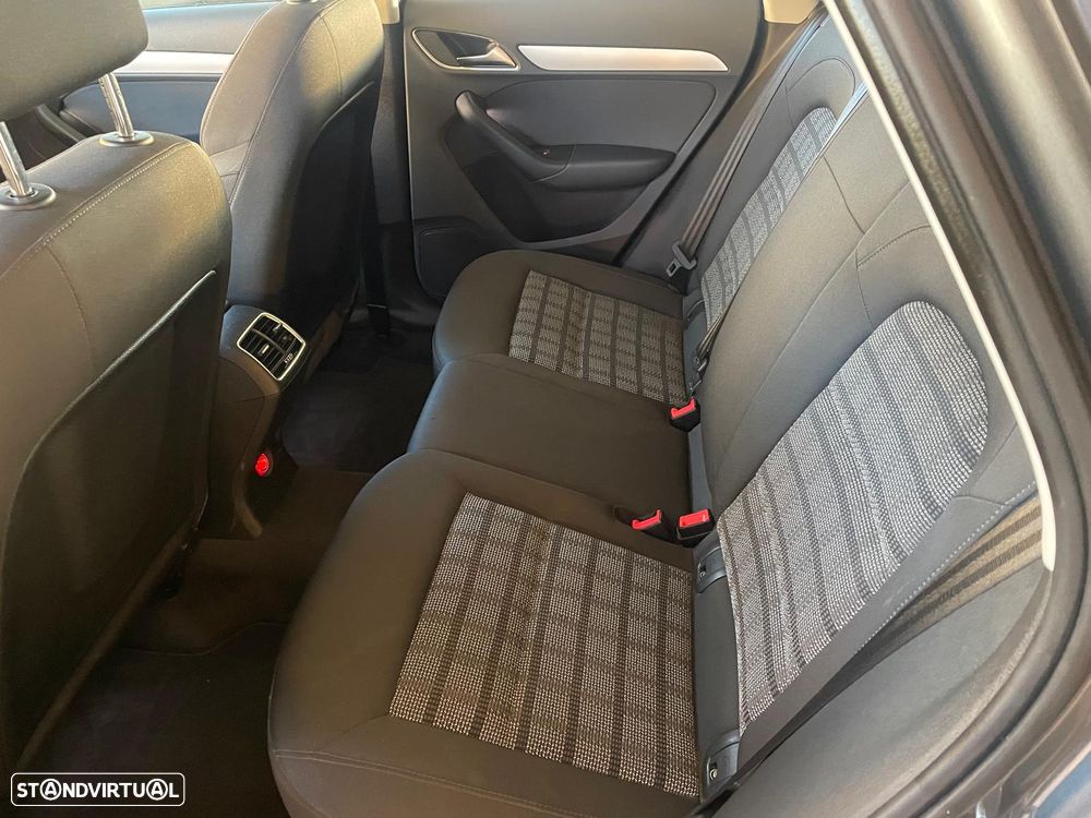 Audi Q3 2.0 TDI quattro S-line S tronic - 27