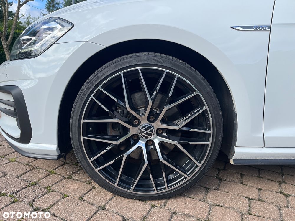 Volkswagen Golf GTD (BlueMotion Technology) DSG - 13