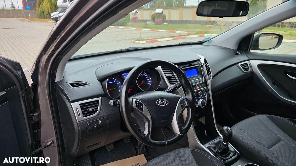 Hyundai i30 1.4 Fifa World Cup Edition - 6