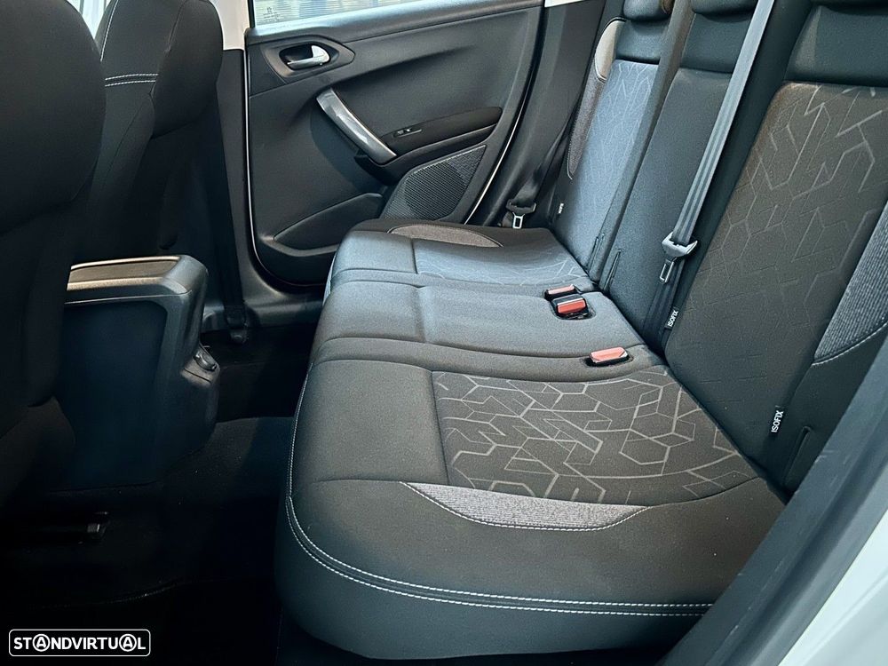 Peugeot 2008 1.2 PureTech Style - 43