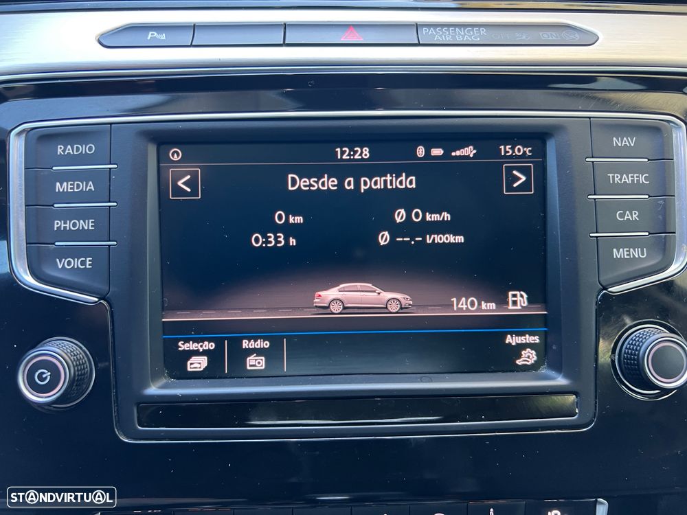 VW Passat 2.0 TDI Confortline DSG - 52