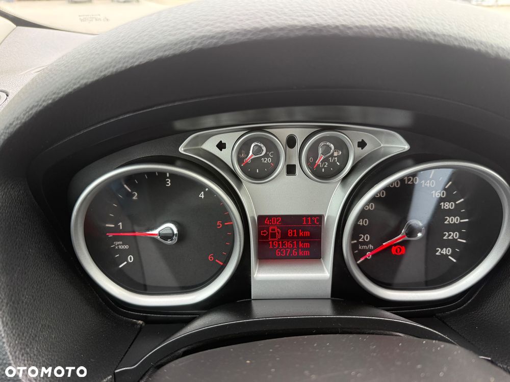 Ford Kuga 2.0 TDCi 2x4 Titanium - 21