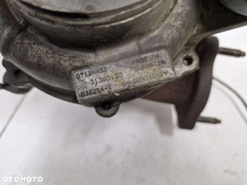 VOLVO V40 2 II 2.0 D TURBOSPRĘŻARKA TURBINA TURBO 31380130 - 6