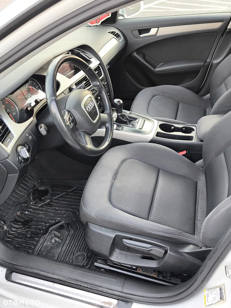 Audi A4 Avant 2.0 TDI - 13