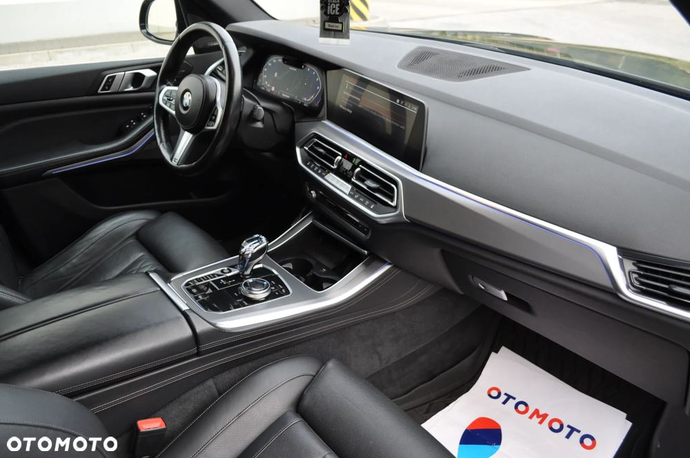 BMW X5 xDrive30d - 27