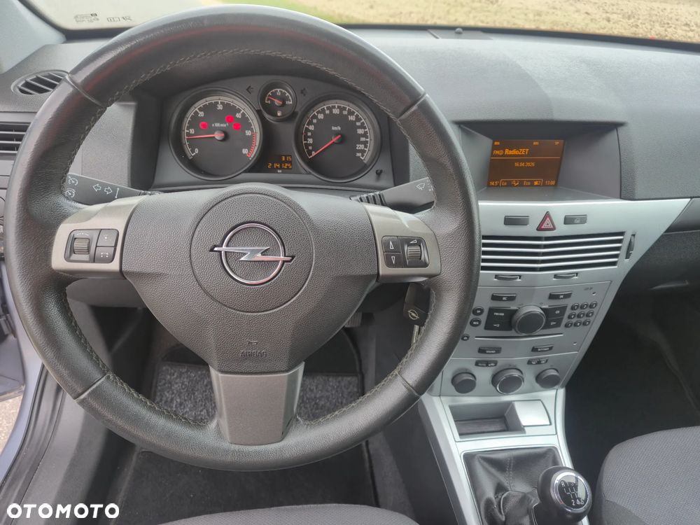 Opel Astra - 32
