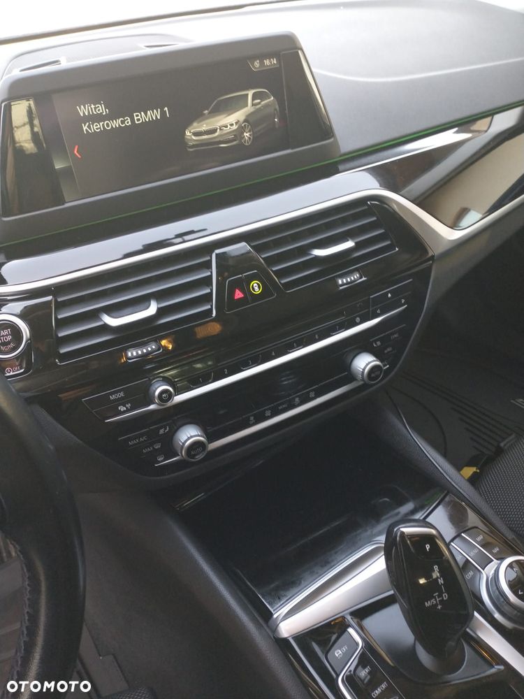 BMW Seria 5 520d Sport Line sport - 21