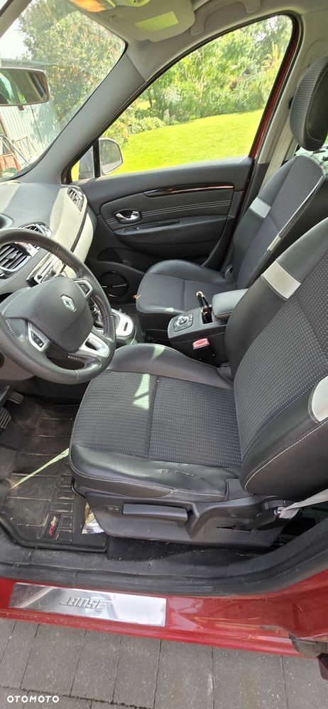 Renault Scenic 1.6 dCi Energy Bose Edition S&S - 12