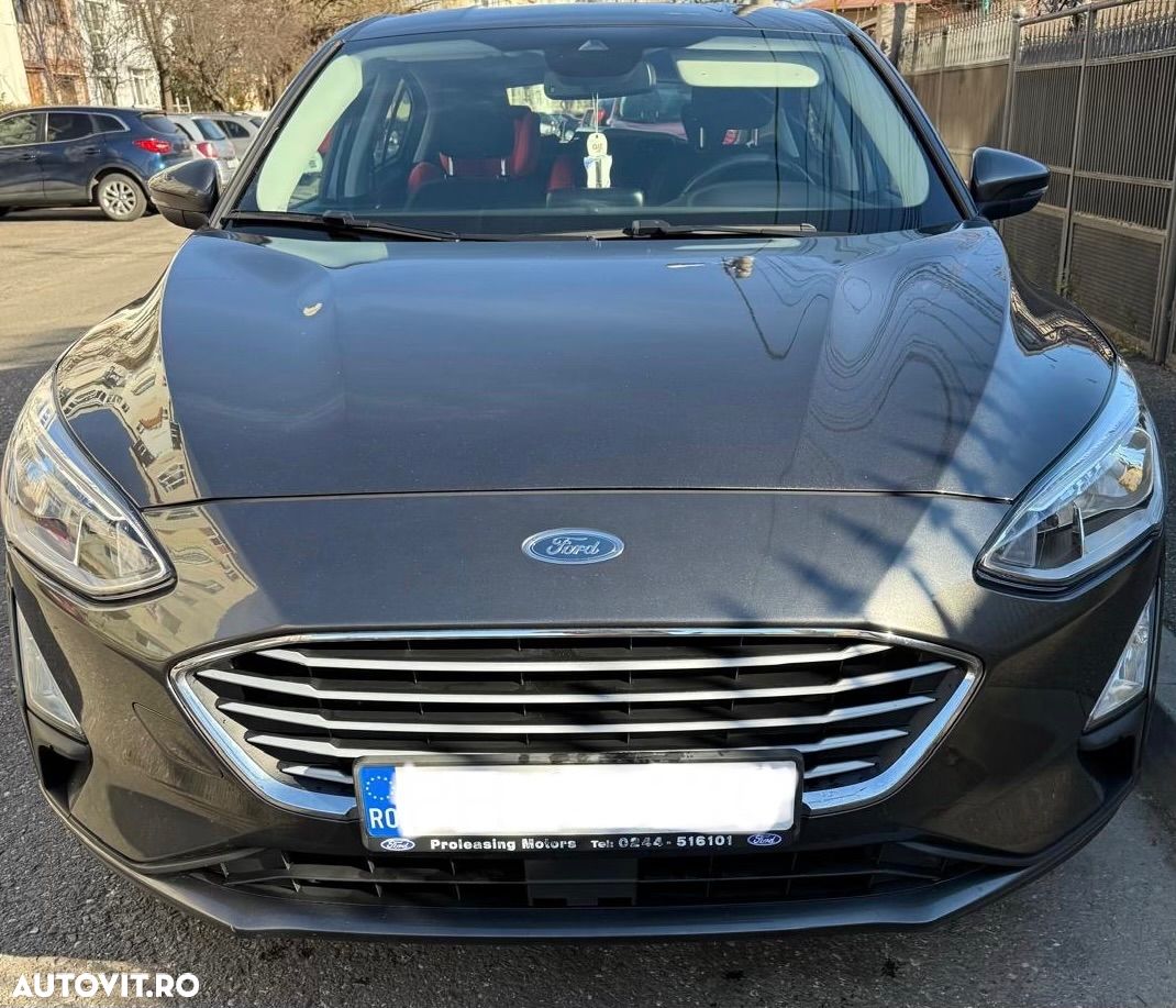 Ford Focus - 1