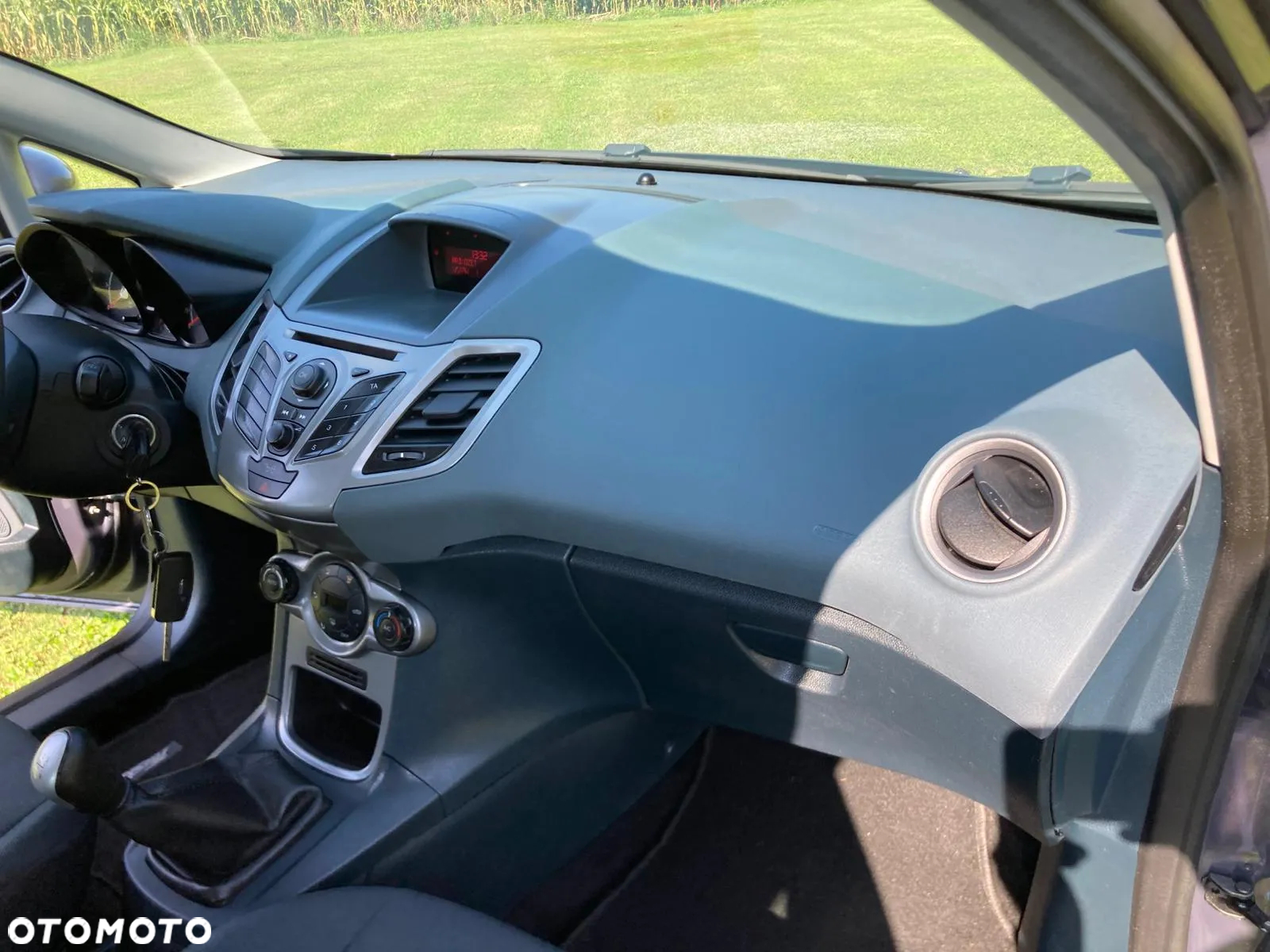 Ford Fiesta 1.25 Ghia - 19