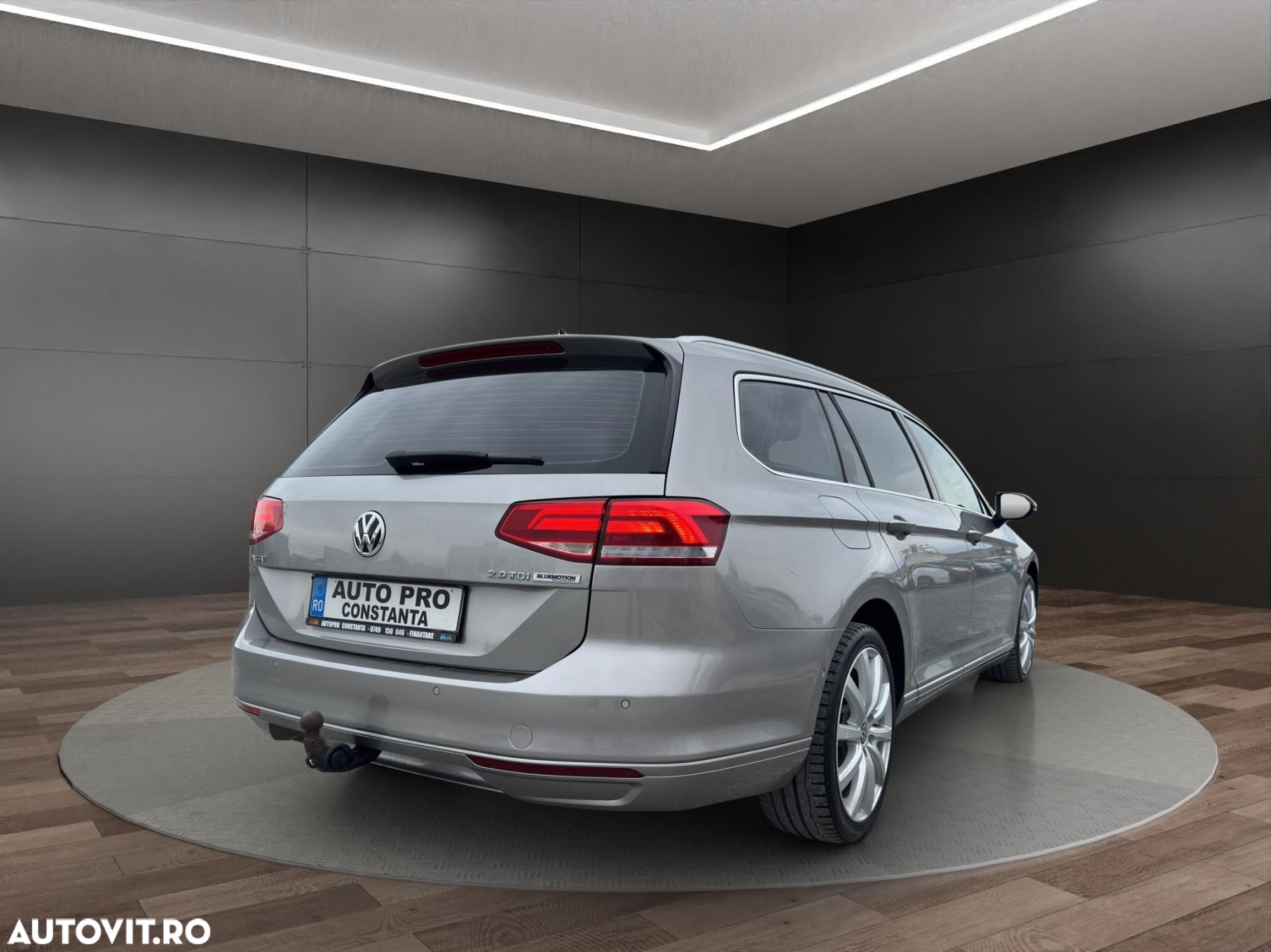 Volkswagen Passat - 3