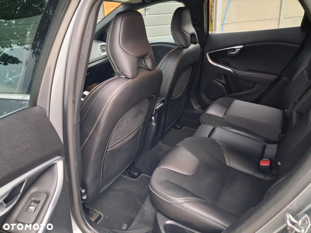 Volvo V40 D3 Drive-E Momentum - 7