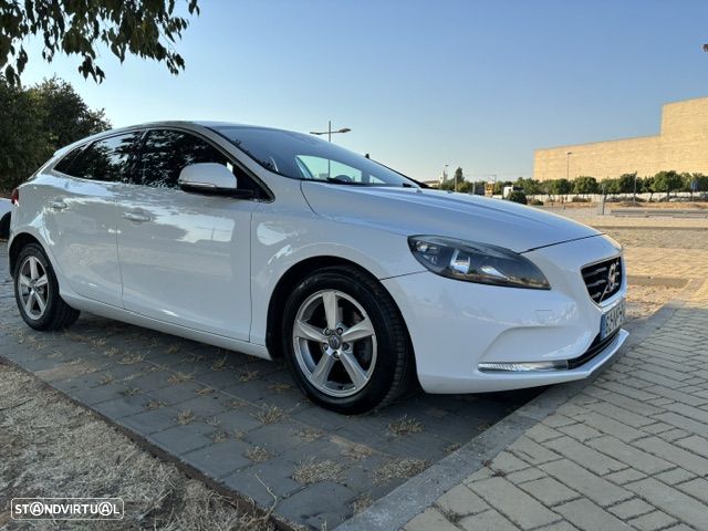 Volvo V40 1.6 D2 Eco Momentum - 20