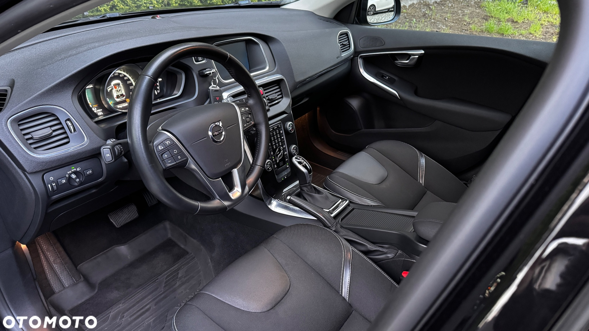 Volvo V40 D4 Geartronic Summum - 5