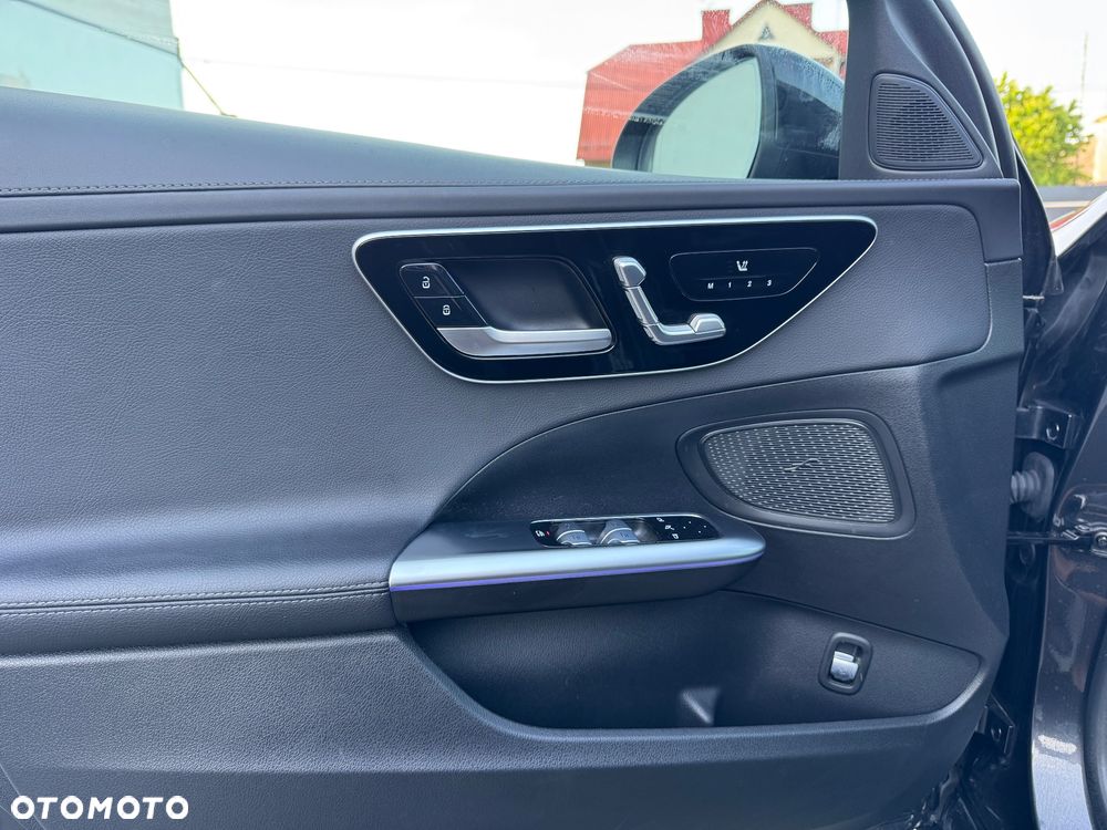 Mercedes-Benz Klasa C 220 d 4Matic 9G-TRONIC AMG Line - 12