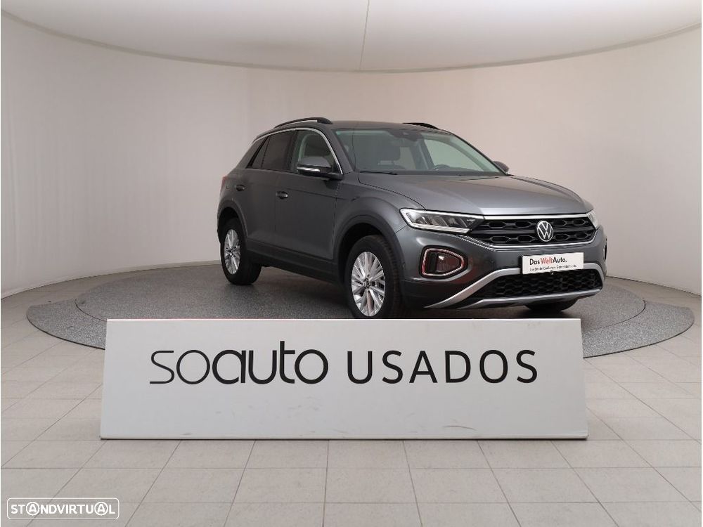 Volkswagen T-Roc 1.0 TSI Urban — fotografia 9