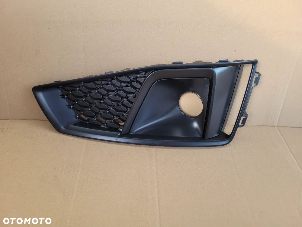 AUDI A4 S4 B9 S LINE 8W0807682B KRATKA PRAWA PRZÓD - 2