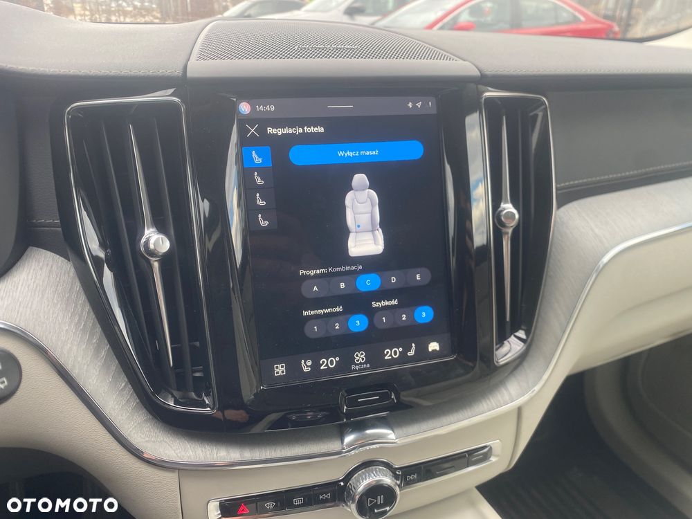 Volvo XC 60 T8 Plug-In Hybrid AWD Ultimate Black Edition - 11