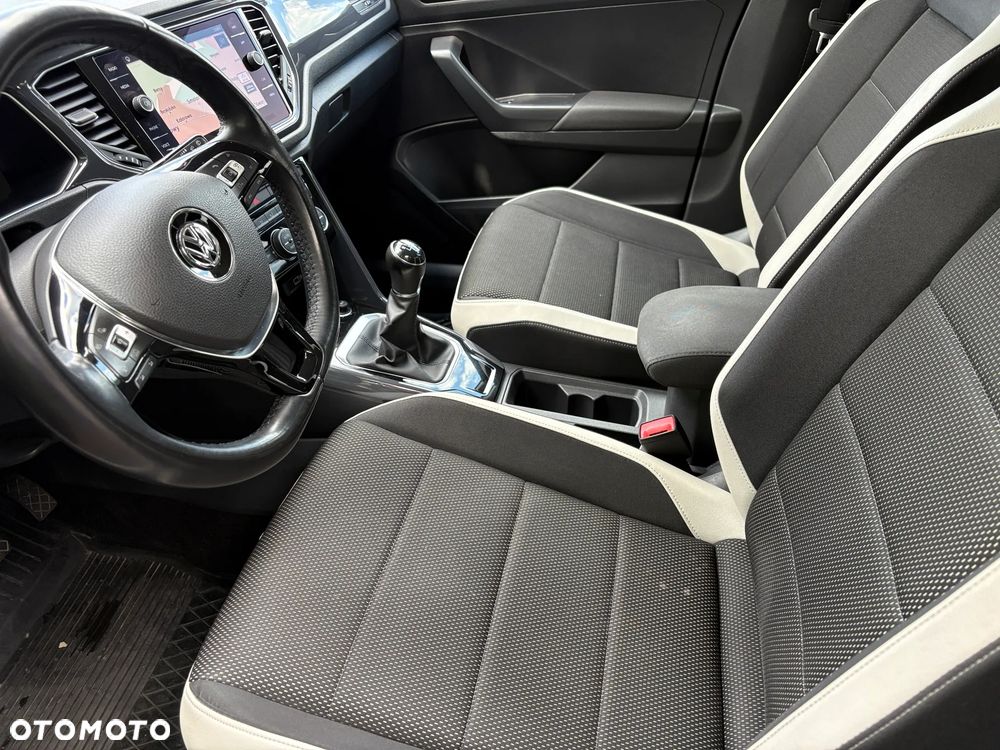 Volkswagen T-Roc 1.5 TSI ACT Premium - 15