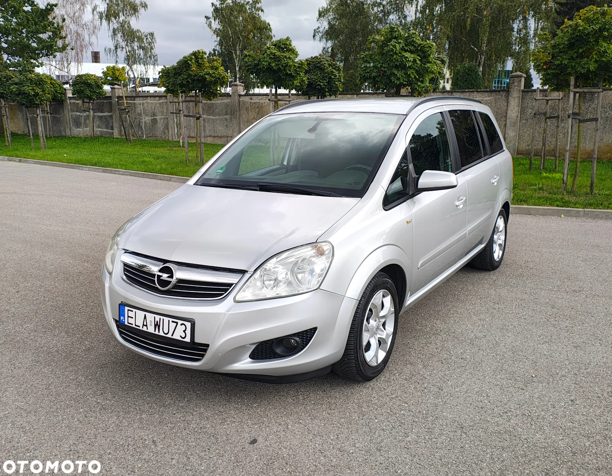 Opel Zafira 1.8 Design Edition - 2
