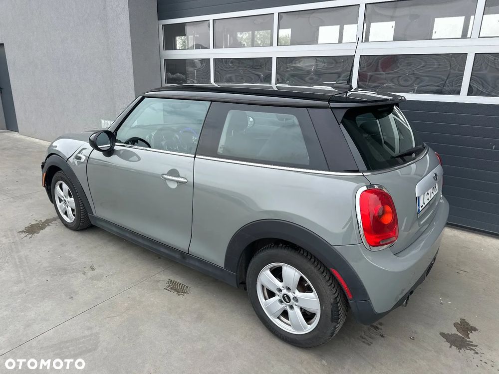 MINI Cooper Standard - 2