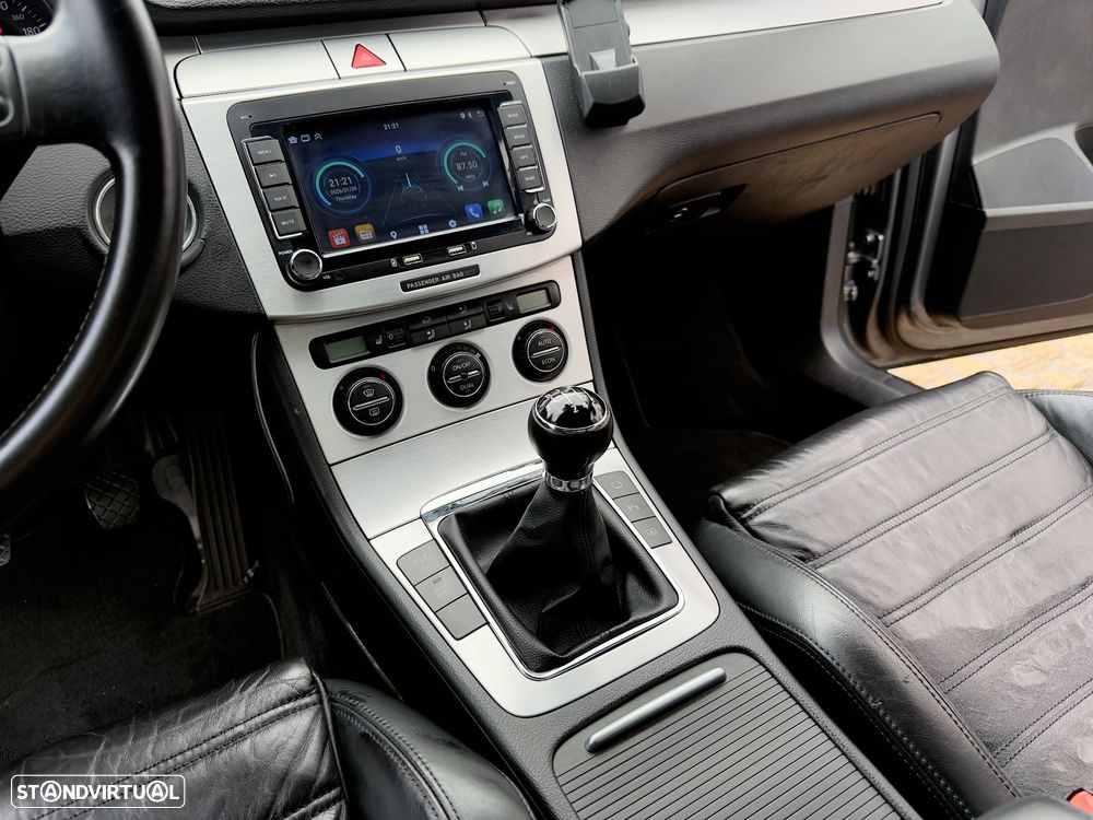 VW Passat 2.0 TDI Highline - 7