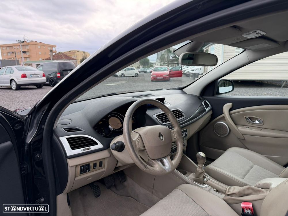 Renault Mégane 1.5 dCi Comfort SS - 5