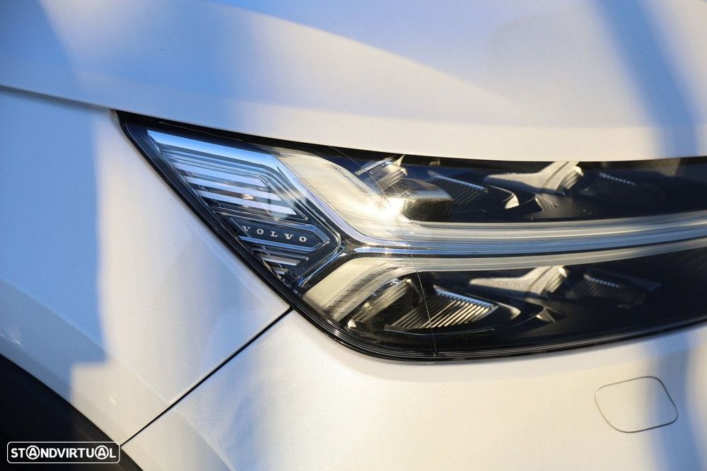 Volvo XC 40 Recharge Twin Pro - 36