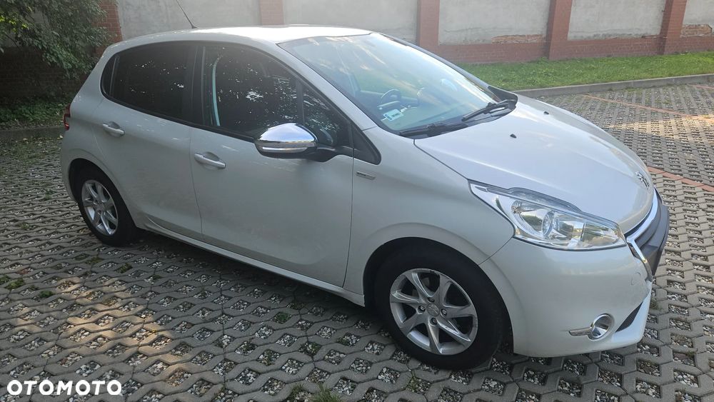 Peugeot 208 1.2 PureTech Active - 4