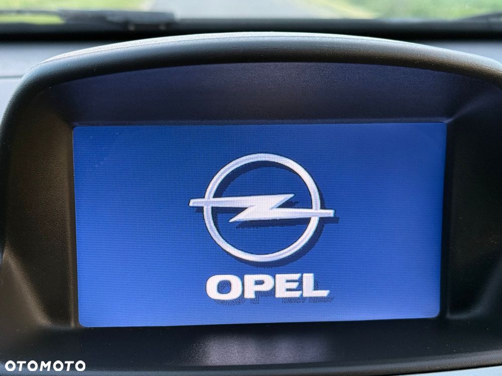 Opel Corsa - 28