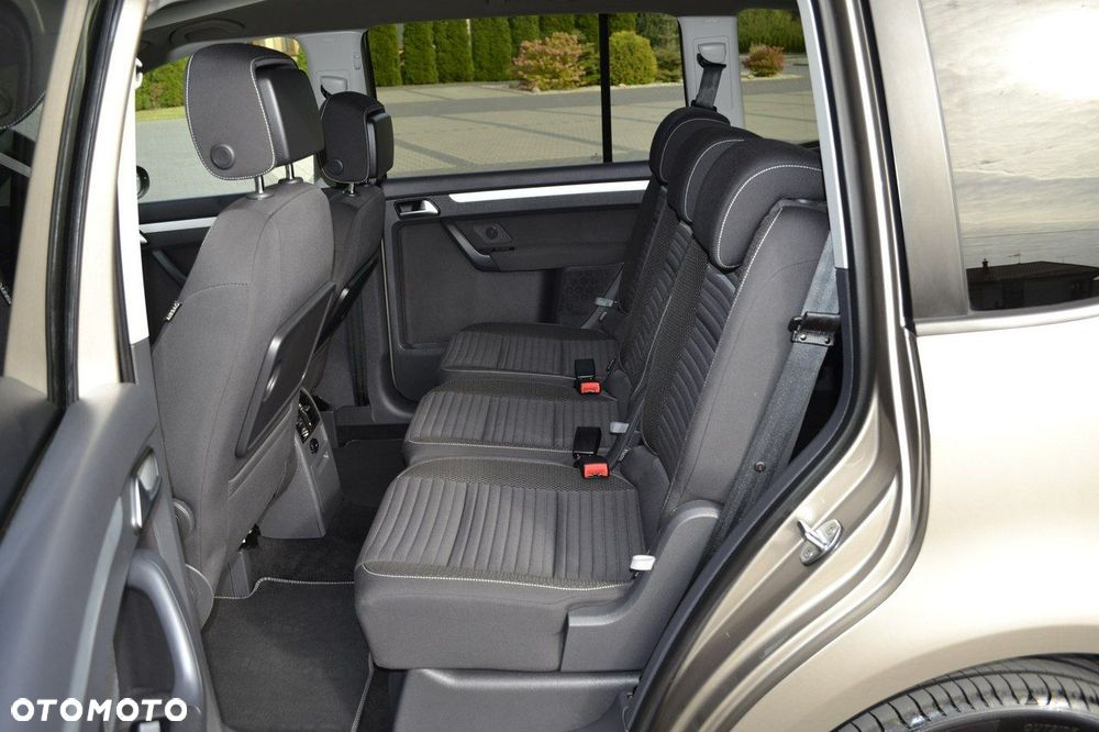 Volkswagen Touran 2.0 TDI DPF Life - 33