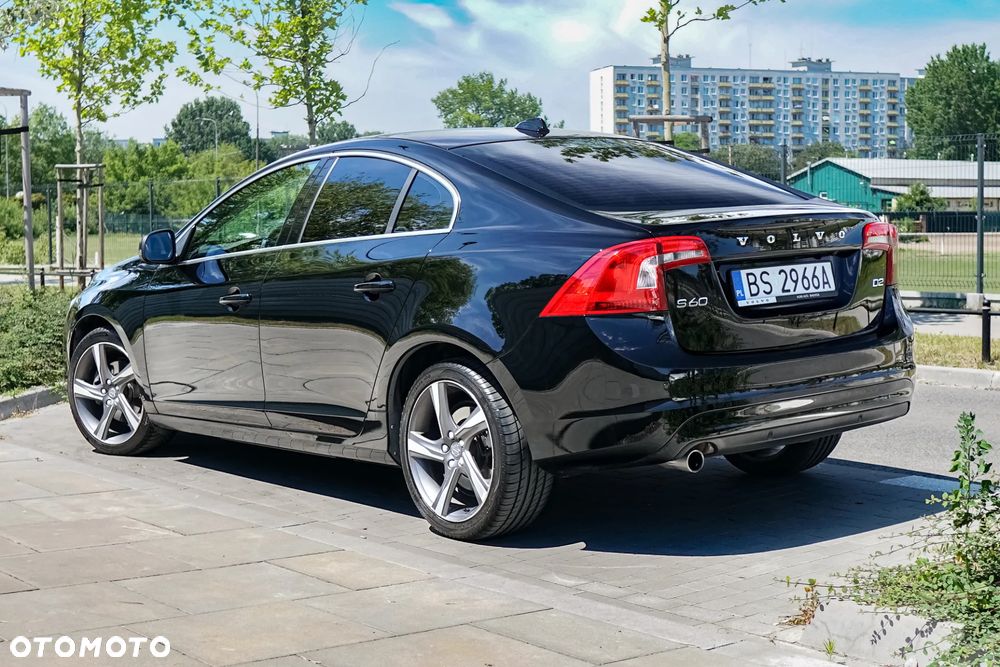 Volvo S60 D2 Drive-E Momentum - 15