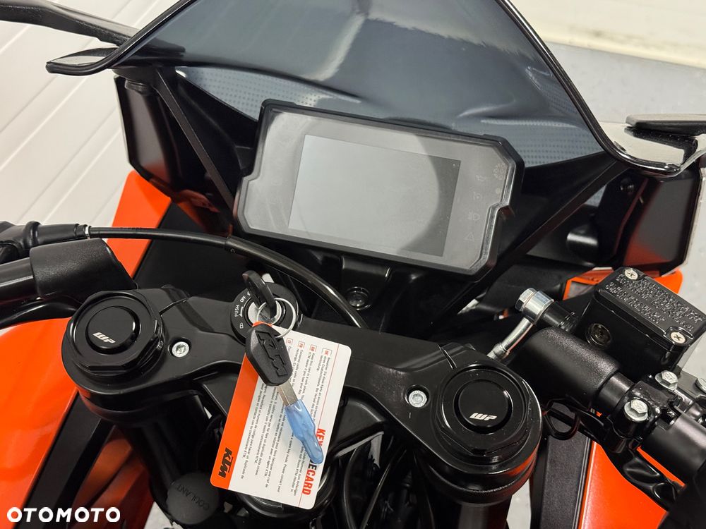 KTM RC 125 - 13