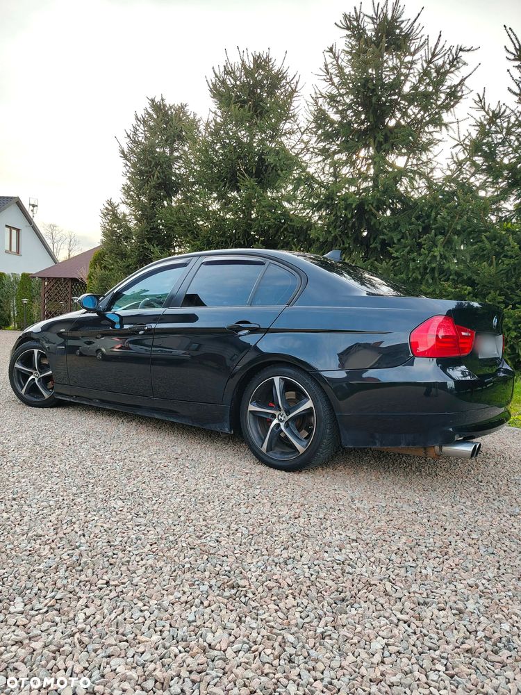 BMW Seria 3 320i - 3