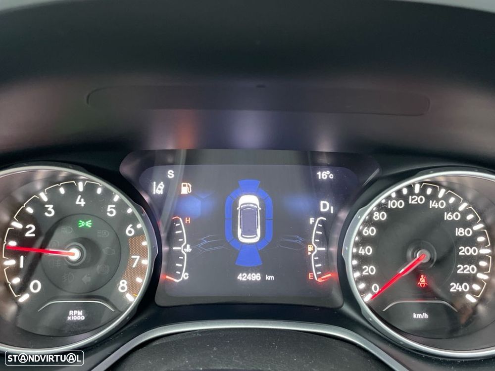 Jeep Compass 1.3 T Limited DCT - 3