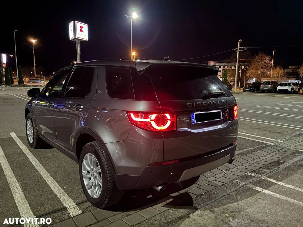 Land Rover Discovery Sport - 8