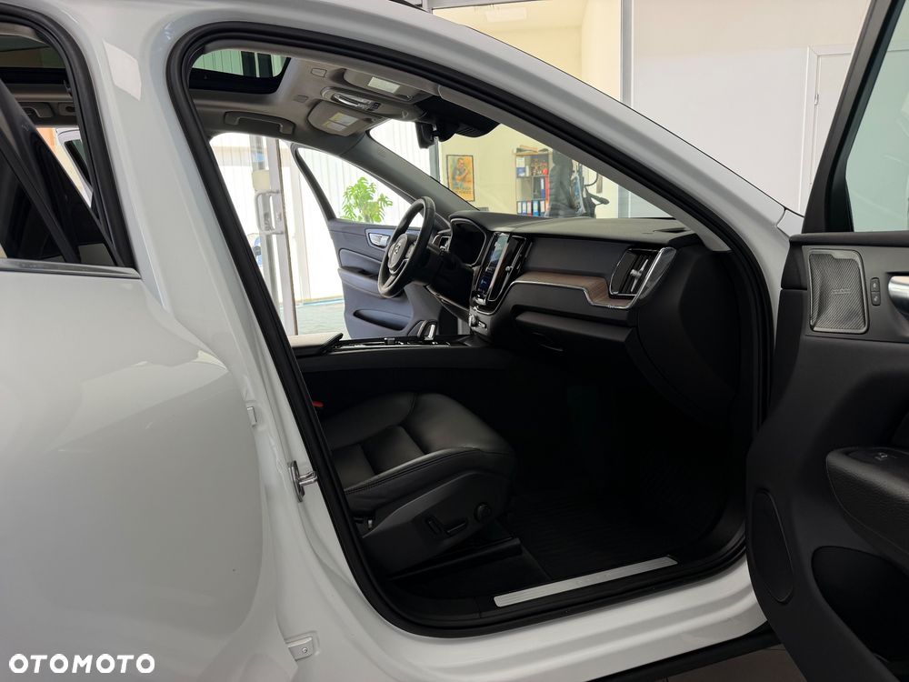 Volvo XC 60 - 35