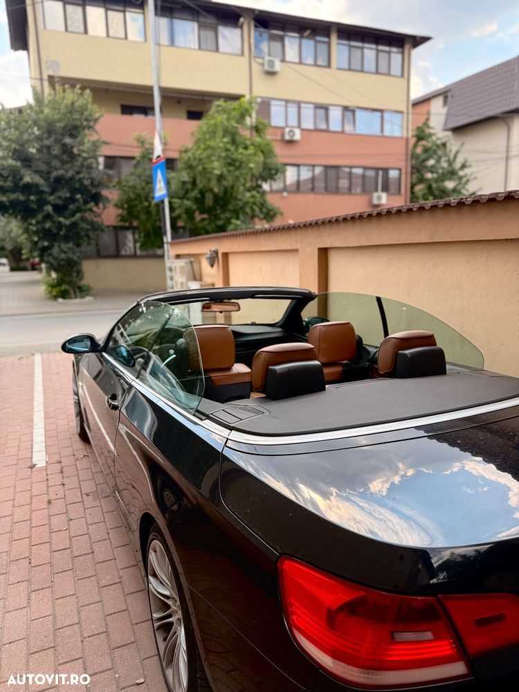 BMW Seria 3 320i Aut. - 4