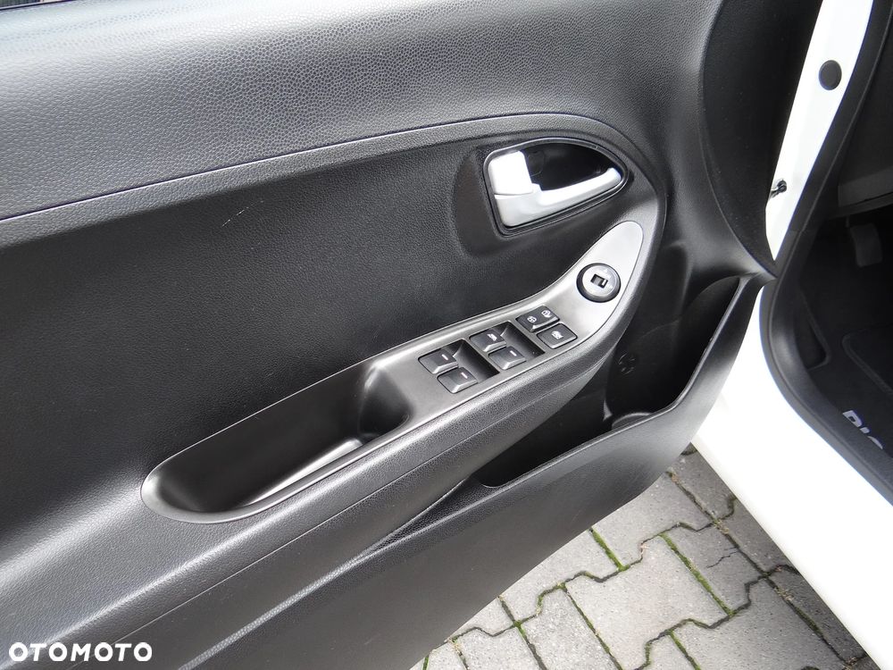 Kia Picanto 1.0 Dream Team Edition - 21